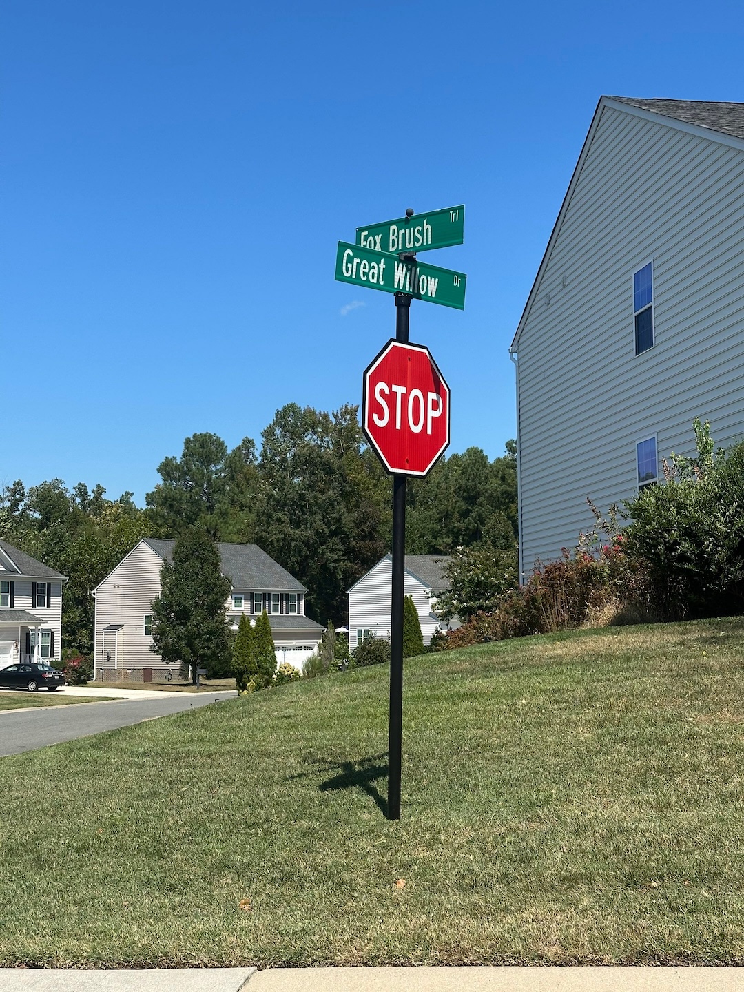 Magnolia Green Road Signs