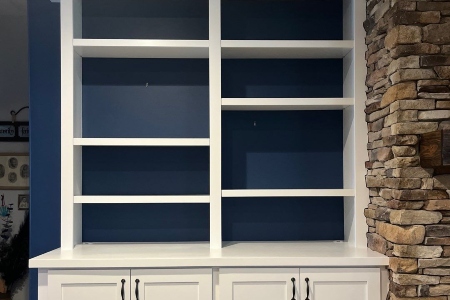 New Built-Ins And Lacquer Are a Winning Combo Thumbnail