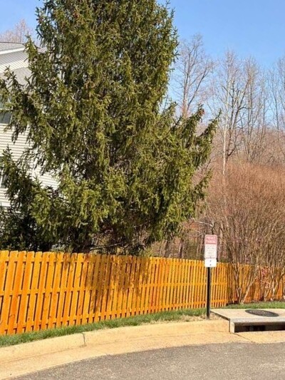 Salem Run Fence Staining Thumbnail